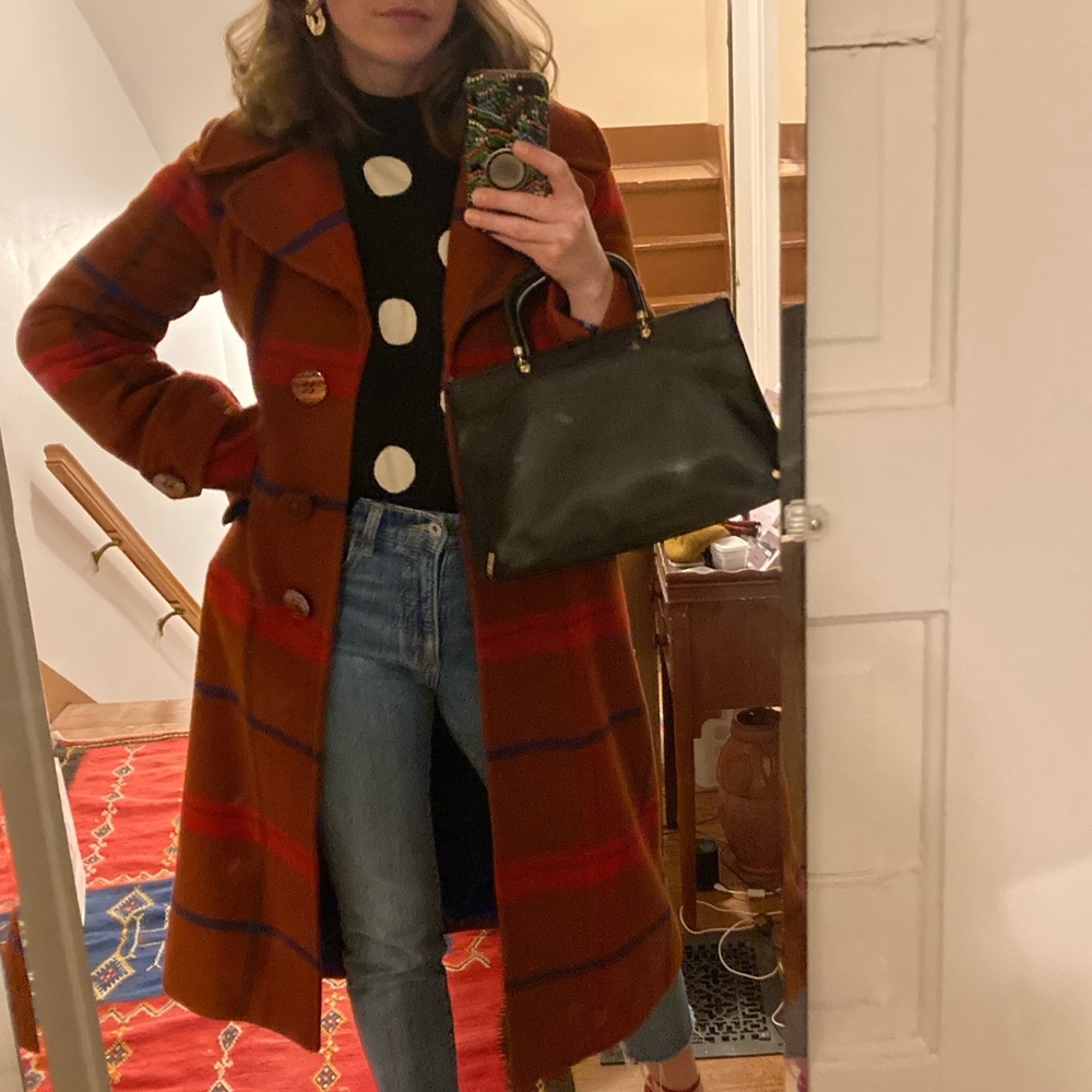 Meet your Posher, Genevra